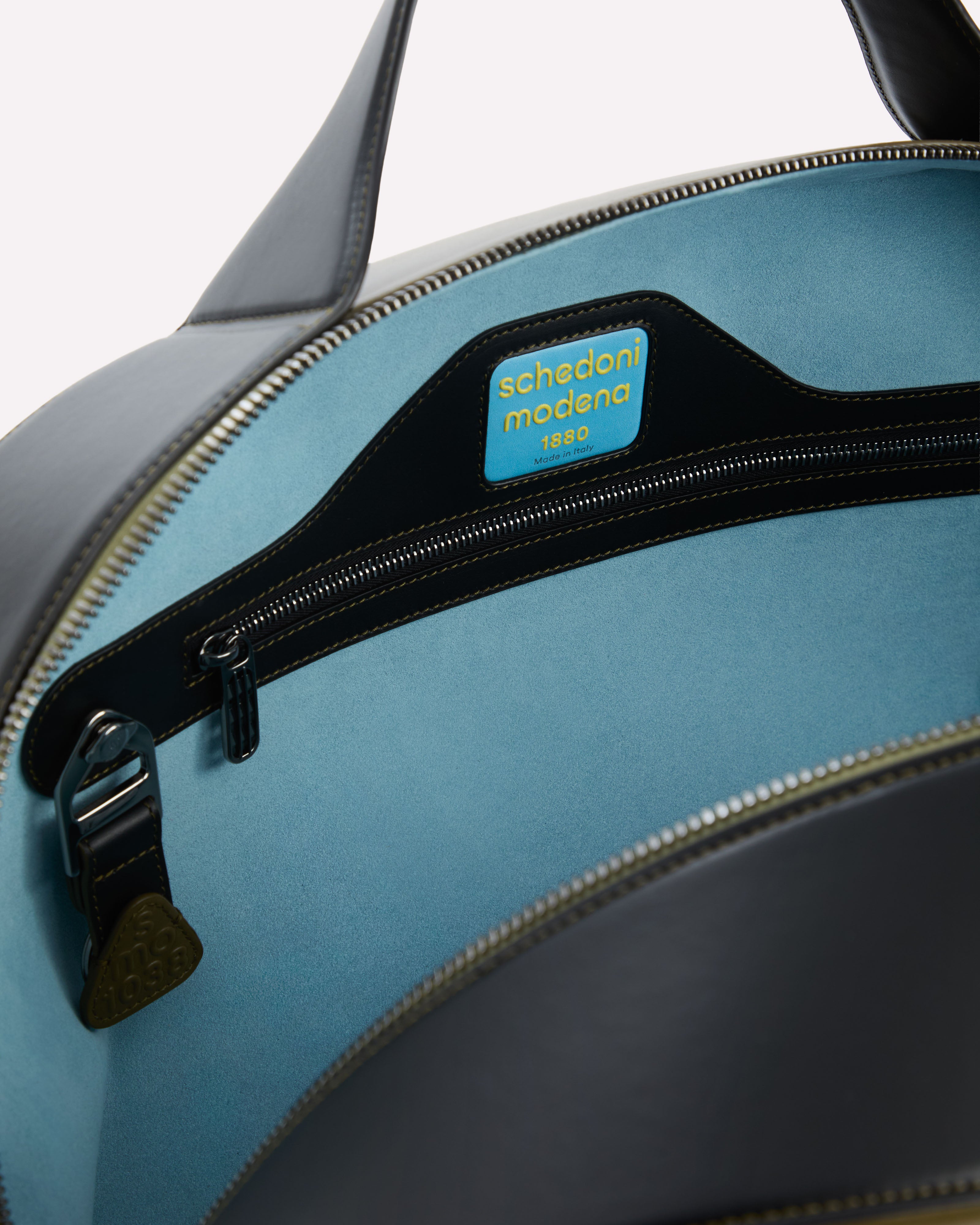 Stelvio Short Handle Weekender Khaky & Nero - Interior