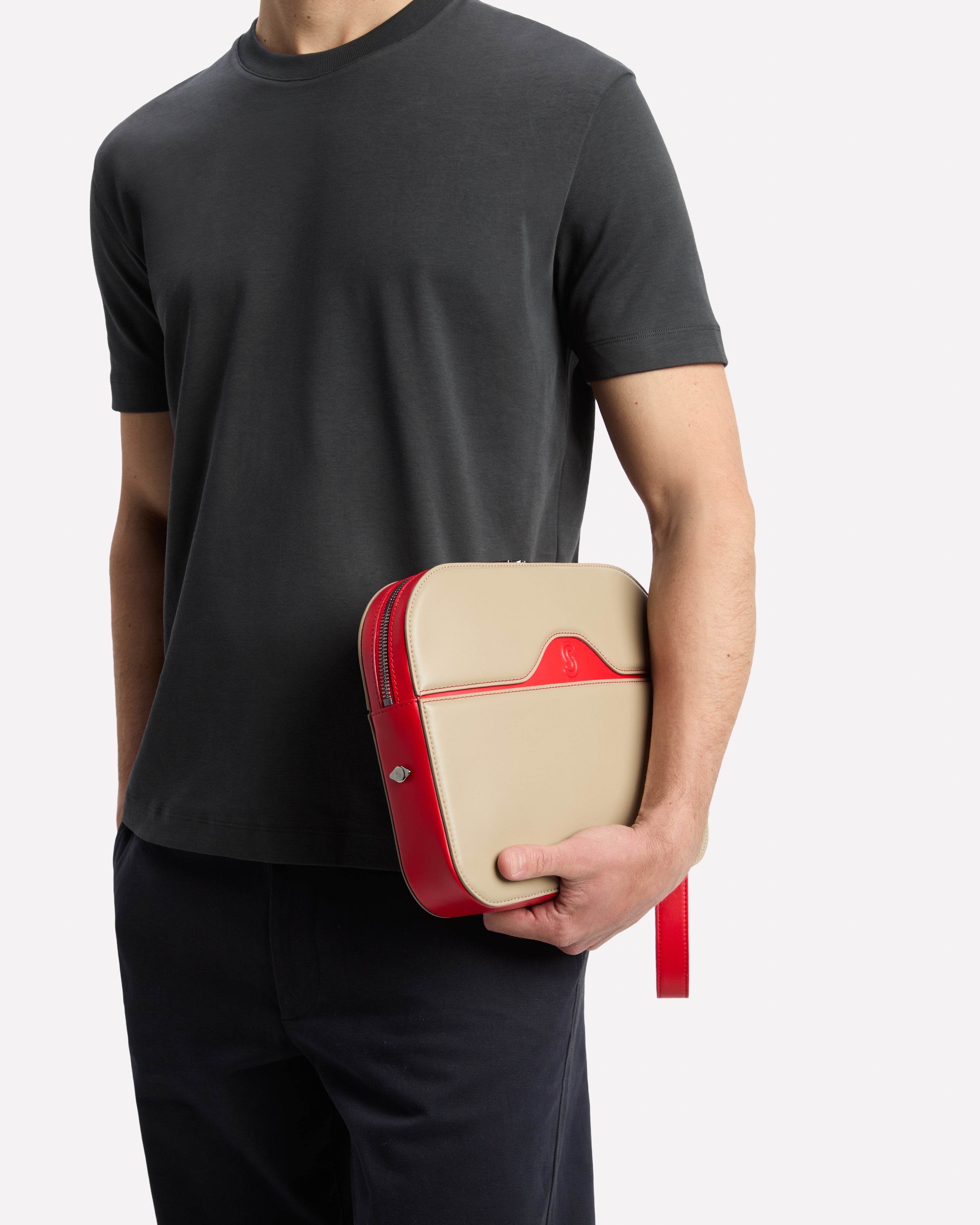 Gargano Pouch Bag Taupe & Papavero - Model