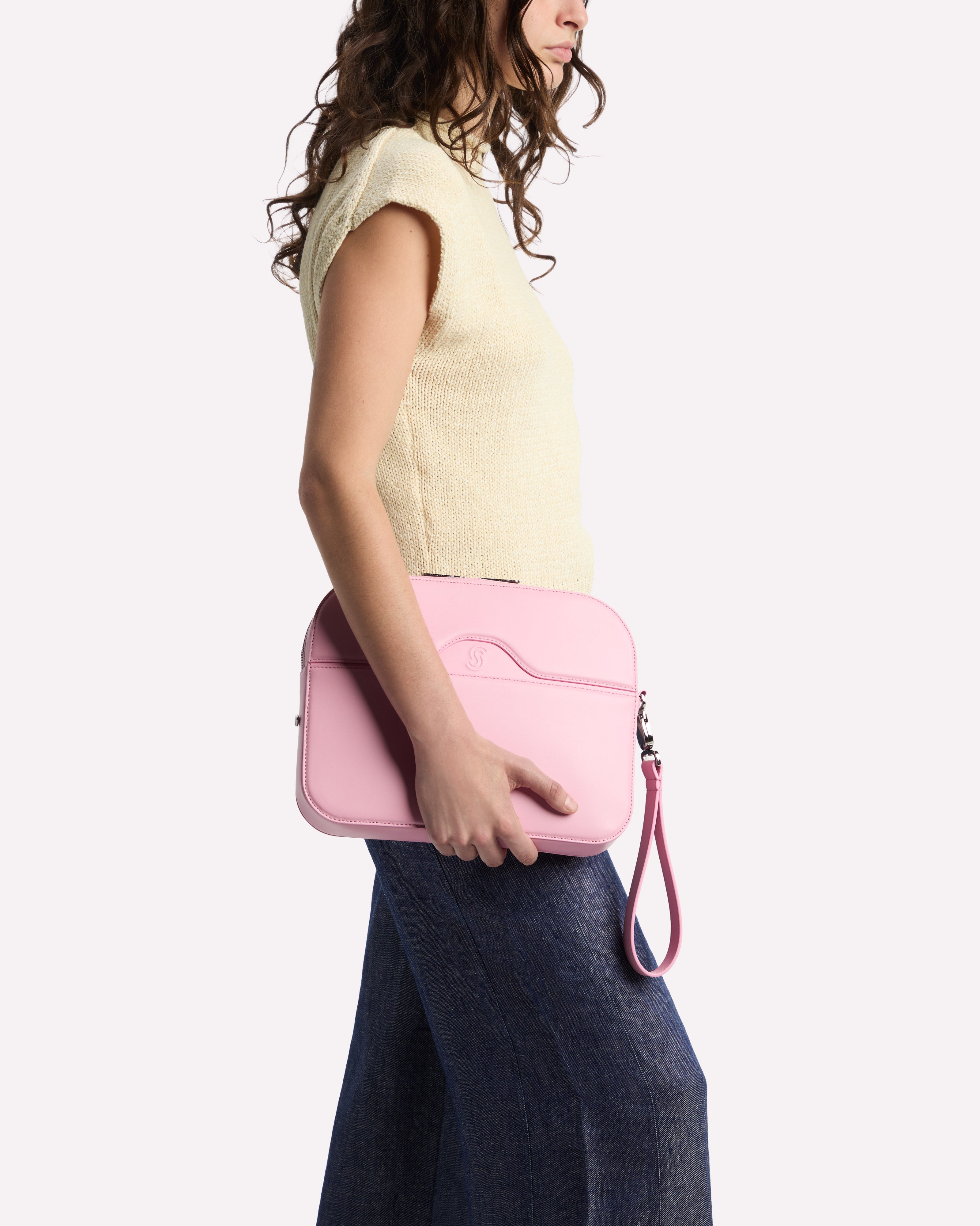 Gargano Pouch Bag Baby Pink - Model