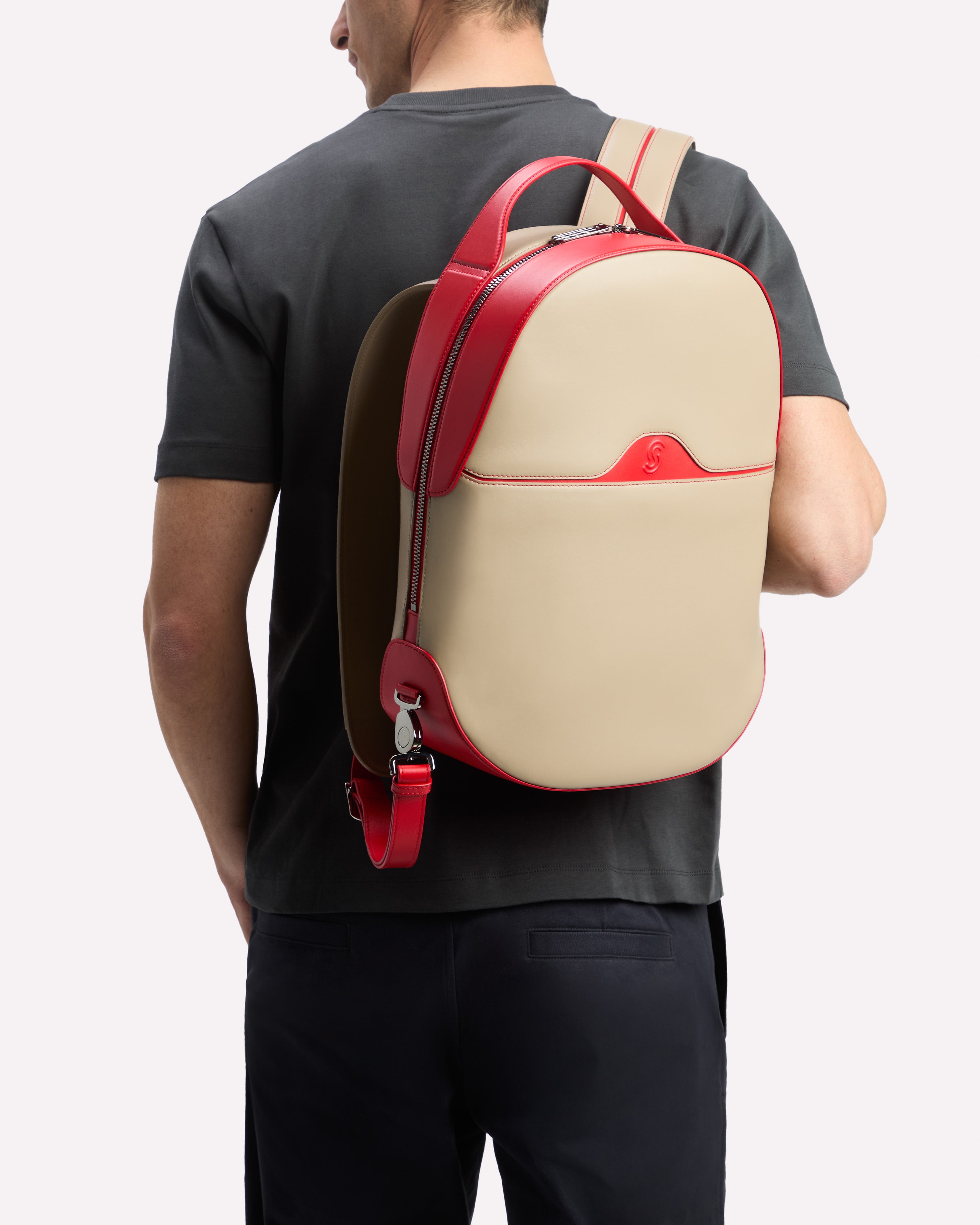 Bellagio Backpack Taupe & Papavero - Model2